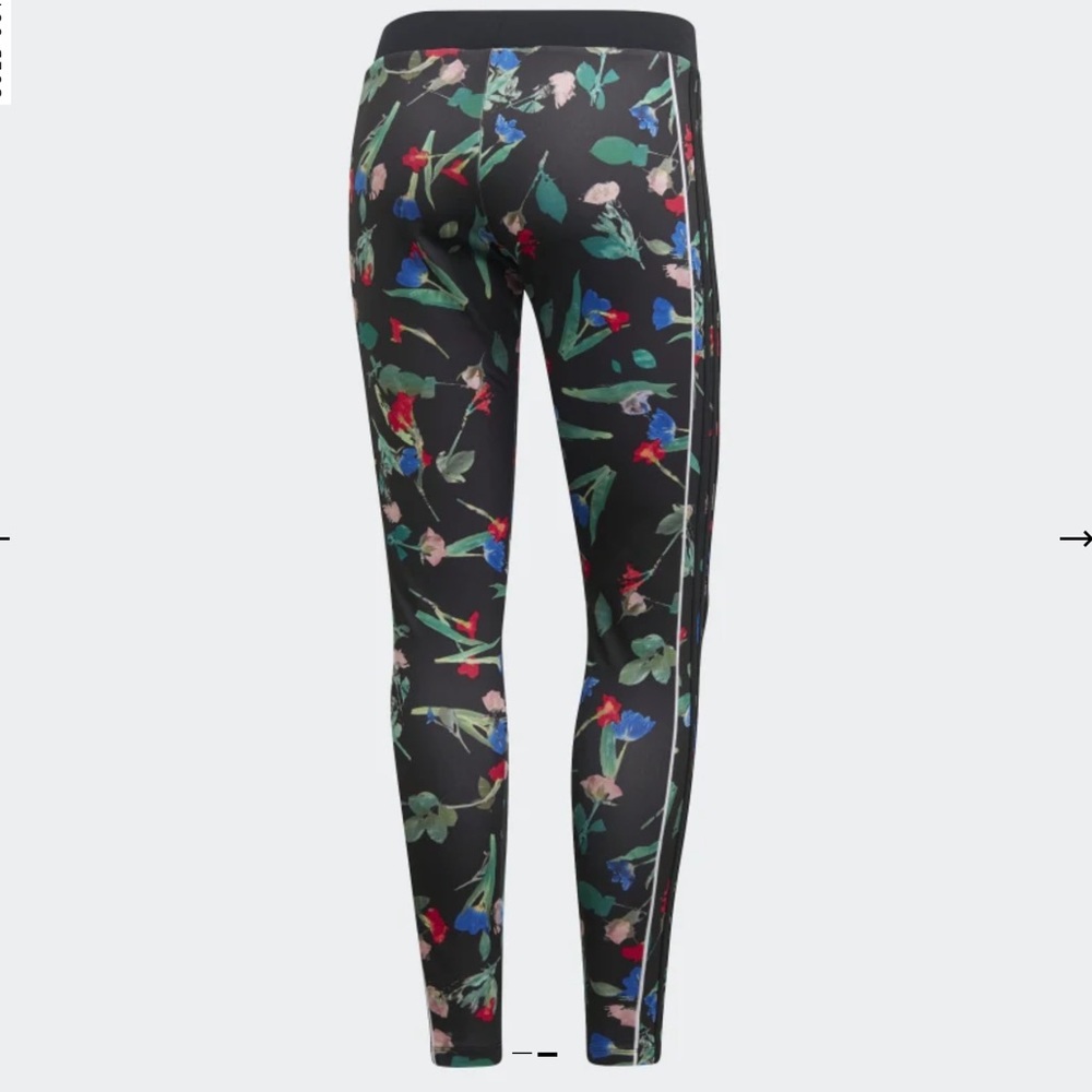 ⭐️ HOST PICK⭐️ Adidas Floral Allover Print Leggings Size Small - Picture 2 of 8